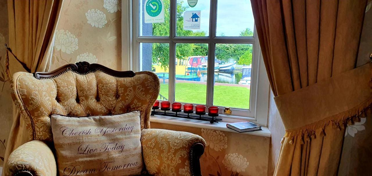 Bed and Breakfast The Harbour Masters House à Banagher Extérieur photo